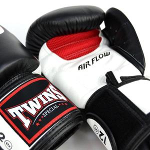 Guantes de Boxeo Personalizados Twins Muay Thai con Agarre de Gancho y Bucle, Cuero Vacuno Genuino - Blanco y Negro - Product Image 4