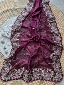 ผ้าส่าหรี Reglance Royal Black Rangoli ปักลายหนักหลายชั้น พร้อมเสื้อไหมประดับเพชร งานปักเต็มผืน ชุดพื้นเมืองอินเดีย - Product Image 4