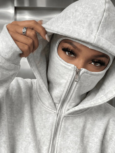 Veste streetwear pour femme en polyester et coton, entièrement zippée, avec capuche intégrale et cache-visage, style moderne - Product Image 4