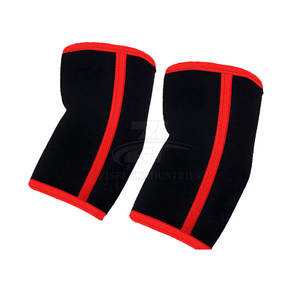 Las mangas de tela que absorben la humedad te mantienen seco y cómodo durante largas sesiones de entrenamiento. - Product Image 4