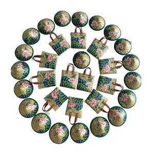 Mini sac à fleurs imprimé en feuilles de palmier vietnamiennes fait main, porte-clés écologique tissé, petit accessoire cadeau artisanal - Product Image 3