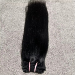 Extensiones de Cabello Humano Tejidas a Mano de Alta Demanda, Suaves y Sedosas, Color Negro Natural, para Salón y Uso Diario, en Venta - Product Image 2