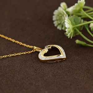 Collar con Colgante de Corazón Abierto con Diamantes Naturales, Diseño Elegante, Joyería Romántica Minimalista en Oro de 10K, 14K, 18K o Plata 925 para Mujer - Product Image 4