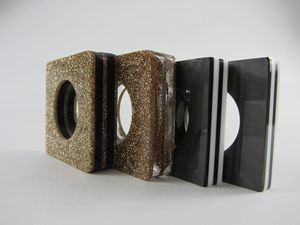 Colección única de servilleteros de resina para decoración de mesas festivas, creando un ambiente festivo y una presentación elegante. - Product Image 4