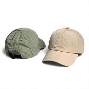 Fabricante de Gorras de Sarga de 5 Paneles de Poliéster/Algodón Hechas a Medida en Pakistán, Unisex, de Alta Calidad, Cómodas, Nuevo Diseño - Product Image 1