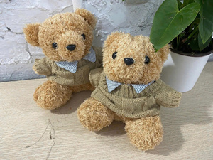 Vietnam <b>Wool</b> Doll Handmade Yarn Character for Retail Gift Sets Holiday Decor and Artisan <b>Craft</b> Collections Wholesale Supply - Product Image 1