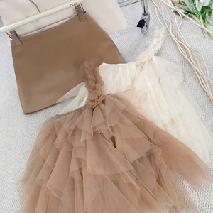 ชุดเซ็ตสองชิ้นสำหรับฤดูร้อน เสื้อผ้าผู้หญิง สวมใส่สบาย แฟชั่นธรรมชาติ ซักได้ บรรจุภัณฑ์แบบกำหนดเอง จากผู้ผลิตในเวียดนาม - Product Image 4