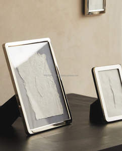 Cadre photo en métal moderne, support photo en métal pour une décoration de chambre élégante, solution de présentation murale intérieure - Product Image 6