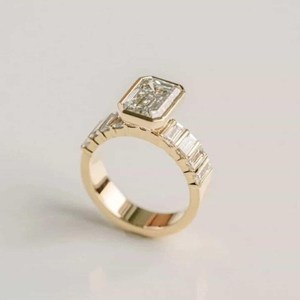 Gorgeous 2.01CT Emerald Cut Moissanite Solitaire <b>Ring</b> Half Eternity For Women 18K Solid Gold Party Surprise Gift For Lovers - Product Image 2