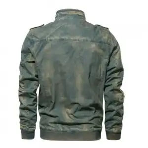 Veste en jean robuste et vieilli pour homme, conçue pour un style streetwear audacieux, parfaite pour les tenues tendance et confortables - Product Image 2