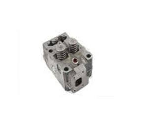 Cabeza de Cilindro de Motor VOLVO 425845 8194450 8194451 Compatible con Motores Diésel Volvo TD101 TD102, Piezas de Repuesto Fundidas - Product Image 1