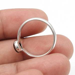 Hermoso anillo de cuarzo ahumado disponible en plata de ley 925, hecho a mano con engaste en bisel, diseño unisex, estilo bohemio. - Product Image 5