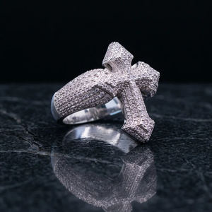 Bague Croix Iced Out entièrement pavée en or blanc, bijou fantaisie pour homme, style religieux, cadeau - Product Image 2