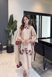 ชุดคุर्ตาปัลลาซโซ่ปักลายดอกไม้หรูหราทันสมัยสำหรับผู้หญิง ชุดชาติพันธุ์พร้อมผ้าคลุมไหล่ สำหรับฤดูหนาว ฤดูใบไม้ร่วง งานแต่งงาน งานเทศกาล แบบดั้งเดิม - Product Image 1