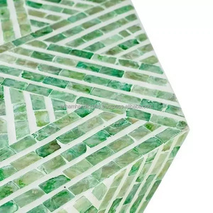 Table basse ronde en incrustation d'os avec table basse Chevron en incrustation d'os hexagonal la plus vendue Home BY LUXURY CRAFTS - Product Image 2