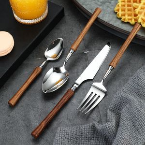 Elegante juego de cubiertos de acero inoxidable con mango de madera para el hogar, cocina, restaurante, hotel y servicio de mesa en cafeterías. - Product Image 4