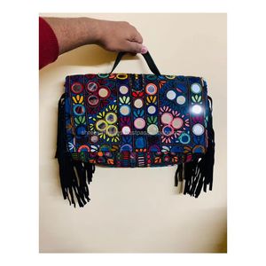 Bolso de mano bohemio BANJARA vintage de gamuza y cuero con flecos, bandolera con forro de algodón y patrón de borlas - Product Image 3