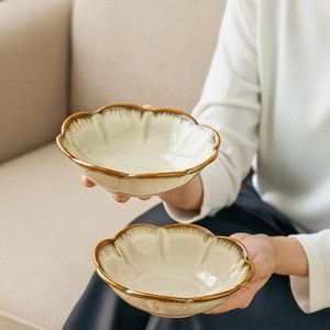 Bol en céramique UO de luxe en forme de pétale, taille personnalisée, ouverture large, compatible micro-ondes, style vintage, luxe léger, rétro, pour légumes, fruits et salades - Product Image 5