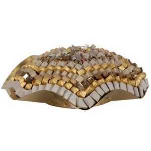 Bandeja de Metal Dorada de Alta Calidad para Servir Dulces, Precio de Fábrica, Elegante Bandeja Decorativa para Chocolates para Bodas y Fiestas - Product Image 3