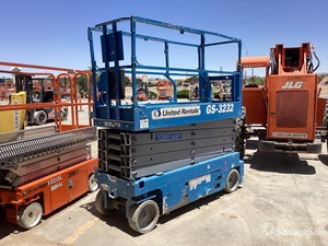รถยกกรรไกรไฟฟ้า Genie GS-3232 แท้ สำหรับงานซ่อมบำรุงคลังสินค้า ราคาประหยัด - Product Image 6