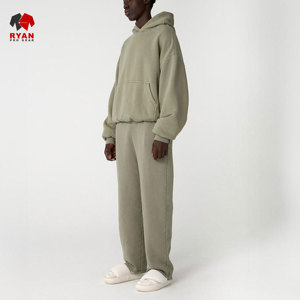 Chándal Personalizado Ryan Pro Gear para Hombre, Tela Cómoda, Corte Regular, con Logotipo Personalizado, Estilo Pullover - Product Image 3