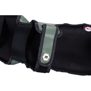 Precio al por mayor RTS Nuevo estilo Color personalizado Piel sintética Par de espinilleras protectoras Equipo de entrenamiento de Kickboxing para todas las estaciones AI-SG-909 - Product Image 4