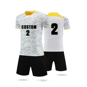 Ensemble de maillot de football camouflage bleu personnalisé pour homme, col en V, manches courtes, polyester respirant, coupe athlétique toutes saisons - Product Image 3