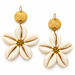 Pendientes de Concha de Cauri Natural, Joyería Artesanal Bohemia - Product Image 1
