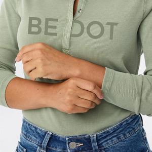 T-shirt en tricot à manches courtes et col rond pour femme, couleur unie, 100% coton biologique, respirant, écologique, séchage rapide, vêtements décontractés pour l'été - Product Image 5