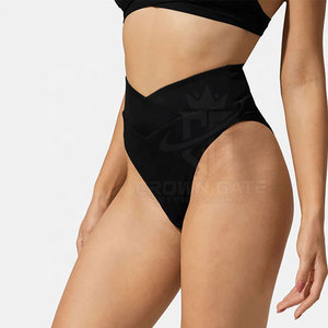 Ensemble décontracté pour femmes en tricot côtelé de qualité supérieure, matière légère et flexible, tenue deux pièces pour un usage quotidien, pour un look tendance - Product Image 4