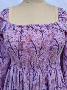 Vestido de Algodón con Estampado Floral Lavanda para Mujer, Cuello Cuadrado, Manga Abullonada, Dobladillo con Volantes, Vestido Informal para Uso Diario - Product Image 4