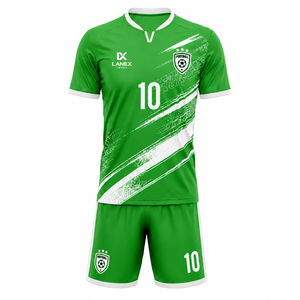 Tenues de football personnalisées directement de l'usine, maillots et shorts de football professionnels avec tissu léger, kit de sublimation complète - Product Image 1
