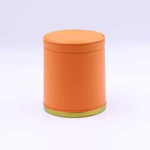 Jeu de dés à rouler en métal pour jeux de société, Farkle, Bar Liar Games, en cuir PU, fait main, avec gobelet agitateur en cuir – Idéal comme cadeau - Product Image 3