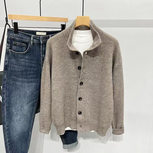 Vente directe usine – Nouveau style pull décontracté pour homme, cardigan tricoté à col roulé mi-haut, couleur unie, en polyester, coupe ajustée, idéal automne-hiver - Product Image 5
