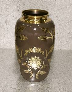 Urna Funeraria de Metal y Latón con Grabado de Flores Marrones Clásicas, para Cenizas de Adultos, Estilo Americano/Europeo - Product Image 3