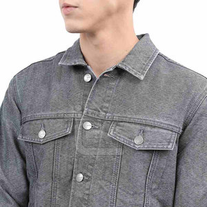เสื้อแจ็คเก็ตยีนส์ผู้ชายสำหรับขายส่ง ผลิตอย่างมืออาชีพ สวมใส่สบายๆ ใช้ได้ทั้งในและนอกบ้าน เสื้อแจ็คเก็ตฤดูหนาวสำหรับผู้ชาย พร้อมโลโก้แบบกำหนดเอง - Product Image 6