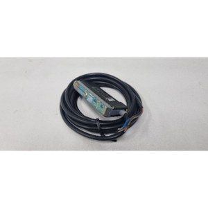 Keyence LV-51M ใช้เป็นชิ้นส่วนอุปกรณ์เซมิคอนดักเตอร์รุ่นเก่า - Product Image 1