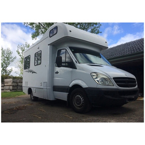 Autocaravana premium con diseño de lujo y experiencia de vida moderna en RV - Product Image 2