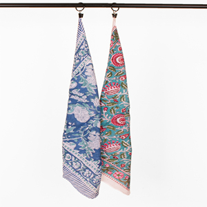 Hermoso Pañuelo Cuadrado de Algodón Estampado a Mano para Mujer, con Diseño Floral, Accesorios Multicolores, Estilo Boho, Artesanía de Rajastán - Product Image 5