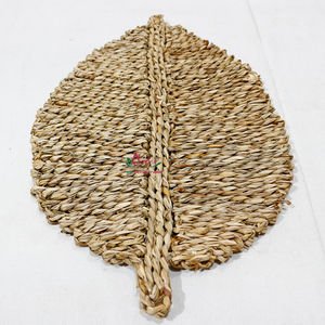 Artesanías Ecológicas de Jacinto de Agua Seco Trenzado de la Fábrica Artex Dong Thap, Vietnam - Product Image 5