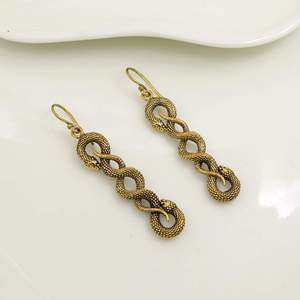 Boucles d'oreilles pendantes vintage en forme de serpent, plaqué or antique, laiton, bijoux fantaisie pour femme, motif animal - Product Image 2