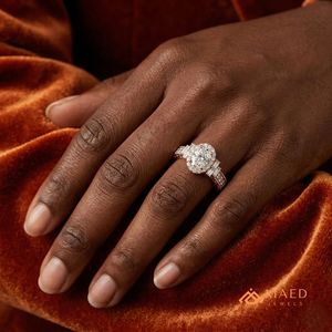 Anillo de Compromiso de Oro Rosa con Tres Piedras de Corte Ovalado para Mujer, Regalo de Boda y Aniversario - Product Image 5