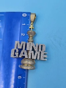 จี้รูปราชาหมากรุก Mind Game ประดับโมอิสซาไนต์ + เงินแท้ 925 ผสมพลอยเทียม สไตล์ฮิปฮอป เครื่องประดับสำหรับทุกเพศ เหมาะเป็นของขวัญ - Product Image 2