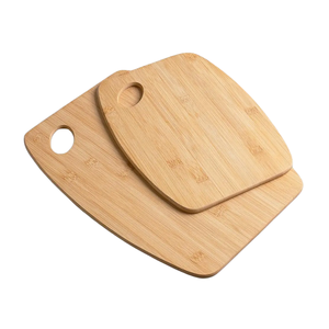 Planche à découper en bambou naturel courbé, grande planche à découper en bois avec bords arrondis et trou de suspension intégré, planche de service - Product Image 1