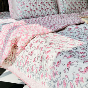 Ensemble de literie réversible AC Dohar en coton imprimé à la main avec motifs de flamants roses et de lotus, style Jaipuri Razai / Couette décorative - Product Image 2