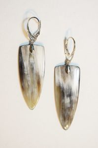 Boucles d'oreilles artisanales en corne de bœuf, style tribal vintage, bijoux bohèmes élégants pour filles et femmes, style exclusif - Product Image 6
