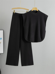 <b>Top</b> Quality Fashionable Trending Products New Arrivals Women Drop Shoulder Solid <b>Crop</b> <b>Top</b> & Track Shorts 2 Piece Short Set 2026 - Product Image 4