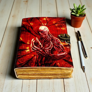 Cuaderno de Cuero Hecho a Mano con Diseño de Arte Cósmico de Fantasía Oscura, Diario Gótico Oculto con Tapa Dura, Estilo Vintage - Product Image 2