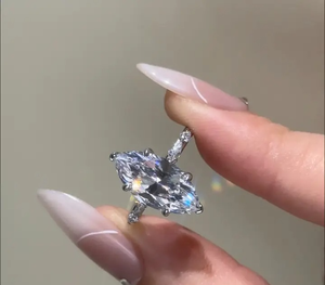 Bague de fiançailles en argent sterling 925 avec pierre latérale en moissanite taille marquise, plaquée or blanc, clarté VVS, pour femme. - Product Image 2