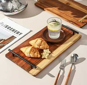 Plateau de service rectangulaire en bois artisanal moderne avec poignées noires pour la décoration, vente en gros - Product Image 6